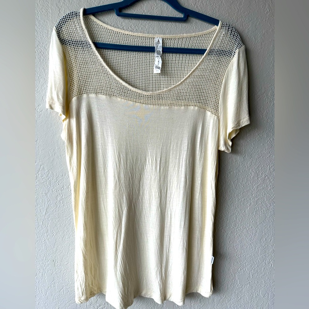 🌴 Firefly Mesh Yoke Lightweight Tee – Beachy & Breezy! ☀️